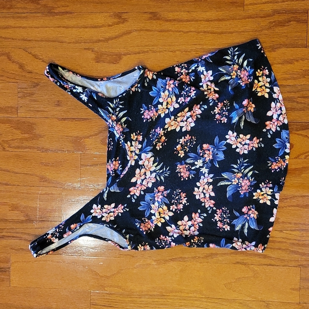 American Eagle tank Size Small